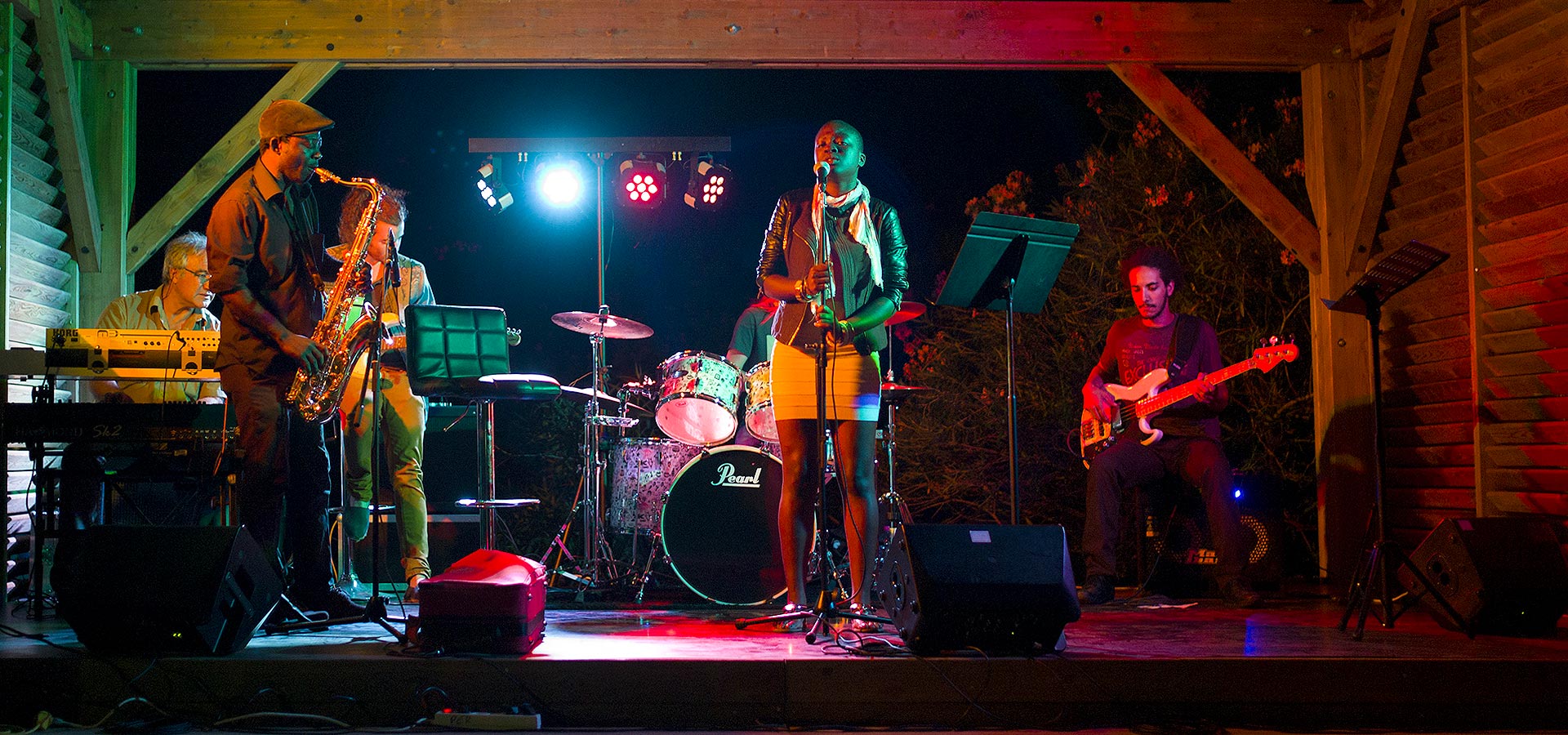 Camping san damiano animation concert groupe chanteuse